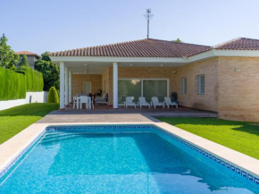 Villa con piscina, jardín y aire acondicionado en La Eliana-L'Eliana